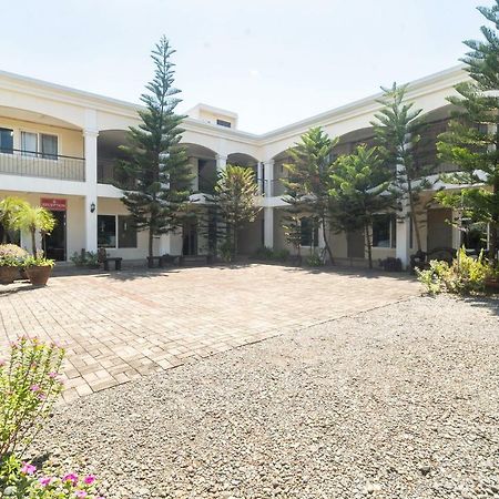 فندق أو واي أو 162 ذا ويست إن Davao City المظهر الخارجي الصورة